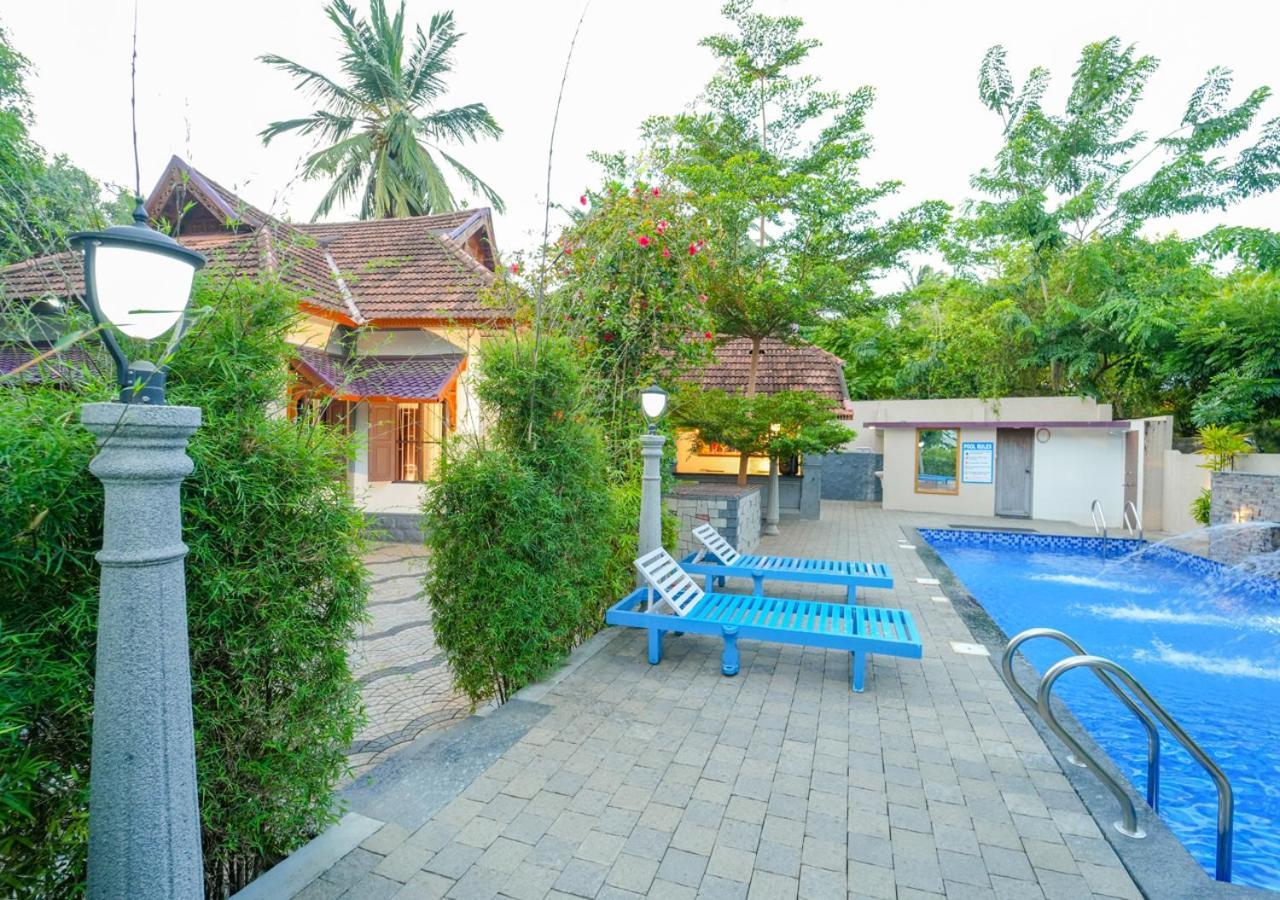 Pop Tavern Kovalam Beach Villa By Voye Homes ภายนอก รูปภาพ