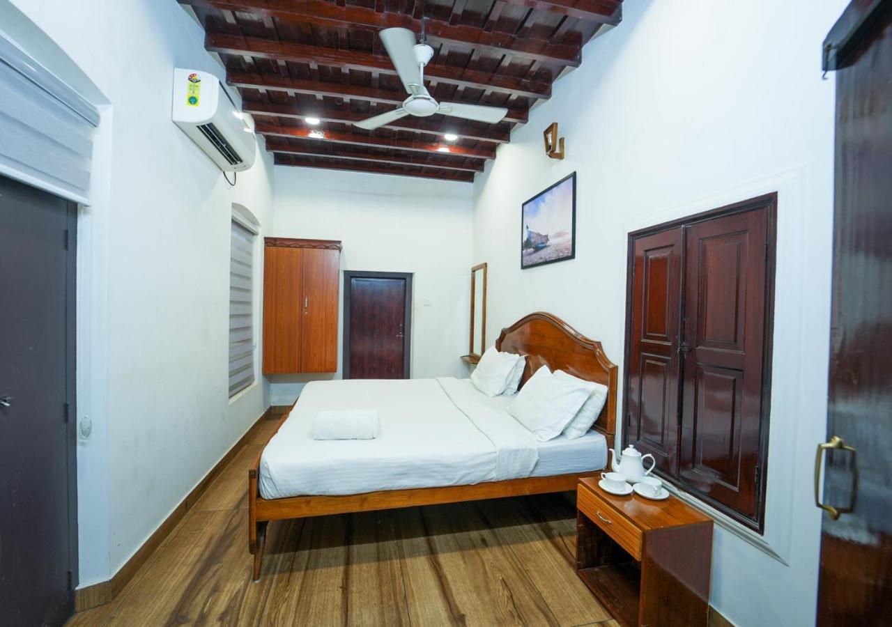 Pop Tavern Kovalam Beach Villa By Voye Homes ภายนอก รูปภาพ